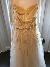 Load image into Gallery viewer, Reem Acra &#39;Sweetheart&#39; - Reem Acra - Nearly Newlywed Bridal Boutique - 5
