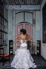 Load image into Gallery viewer, Hayley Paige &#39;Leighton&#39; - Hayley Paige - Nearly Newlywed Bridal Boutique - 4
