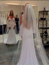 Load image into Gallery viewer, Julie Vino &#39;Nicole&#39; - Julie vino - Nearly Newlywed Bridal Boutique - 5
