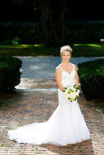 Load image into Gallery viewer, Alfred Angelo &#39;Sapphire&#39; - alfred angelo - Nearly Newlywed Bridal Boutique - 1
