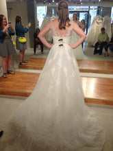 Load image into Gallery viewer, Pronovias &#39;Lauris&#39; - Pronovias - Nearly Newlywed Bridal Boutique - 6
