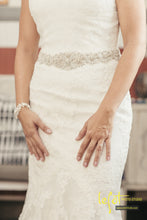 Load image into Gallery viewer, Pronovias  &#39;Jasy&#39; - Pronovias - Nearly Newlywed Bridal Boutique - 1
