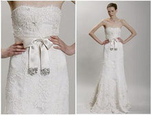 Load image into Gallery viewer, Monique Lhuillier &#39;Valeria&#39; - Monique Lhuillier - Nearly Newlywed Bridal Boutique - 1
