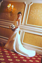 Load image into Gallery viewer, Pronovias &#39;Neon&#39; - Pronovias - Nearly Newlywed Bridal Boutique - 2
