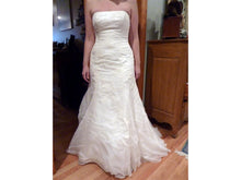 Load image into Gallery viewer, Marisa &#39;737&#39; - Marisa - Nearly Newlywed Bridal Boutique - 1
