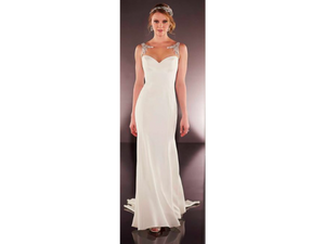 Martina Liana '734' size 6 new wedding dress front view on model