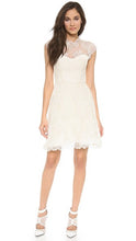 Load image into Gallery viewer, Monique Lhuillier &#39;Alessia Lace&#39; - Monique Lhuillier - Nearly Newlywed Bridal Boutique - 1
