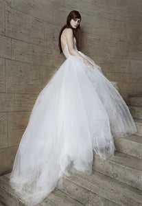 Vera Wang 'Octavia' size 8 used wedding dress side view on bride