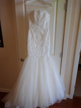 Load image into Gallery viewer, Pronovias &#39;Ona&#39; - Pronovias - Nearly Newlywed Bridal Boutique - 1
