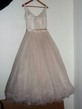 Load image into Gallery viewer, Allure Bridals &#39;2750&#39; size 10 used wedding dress front view on hanger
