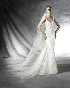 Pronovias 'Prosa' size 12 sample wedding dress front view on model