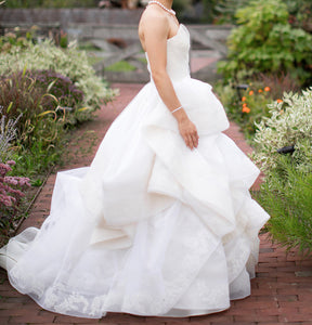 Vera Wang 'Katherine' with Lace Detail and Extended Train - Vera Wang - Nearly Newlywed Bridal Boutique - 6
