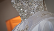 Load image into Gallery viewer, Ines di Santo custom Wedding Gown - Ines Di Santo - Nearly Newlywed Bridal Boutique - 4
