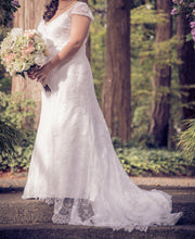 Load image into Gallery viewer, Alfred Angelo &#39;Lace V Neck&#39; (8501) - alfred angelo - Nearly Newlywed Bridal Boutique - 6
