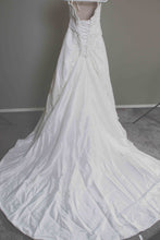 Load image into Gallery viewer, Custom &#39;Meagan Schlottmann&#39;  size 16 used wedding dress back view on hanger

