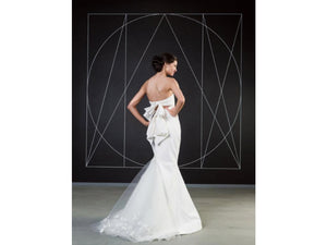 Vera Wang 'Nisha' - Vera Wang - Nearly Newlywed Bridal Boutique - 3
