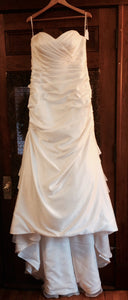 Essence of Australia 'D1732' size 16 new wedding dress front view on hanger
