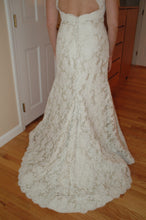 Load image into Gallery viewer, Custom  &#39;Chantilly Place&#39; - custom-made - Nearly Newlywed Bridal Boutique - 4
