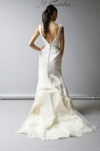 Load image into Gallery viewer, St. Pucchi Style Z370 - St Pucchi - Nearly Newlywed Bridal Boutique - 2
