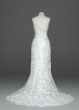 Load image into Gallery viewer, Oleg Cassini Strapless Lace - Oleg Cassini - Nearly Newlywed Bridal Boutique - 1
