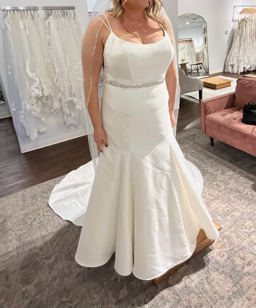 Essense of Australia '‘D3404' wedding dress size-20 NEW