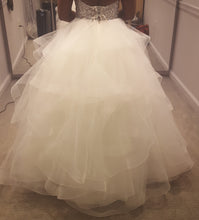 Load image into Gallery viewer, Pnina Tornai &#39;Ball Gown&#39; - Pnina Tornai - Nearly Newlywed Bridal Boutique - 1
