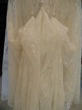 Load image into Gallery viewer, Sleeveless Vera Wang Embellished Wedding Dress - Vera Wang - Nearly Newlywed Bridal Boutique - 4
