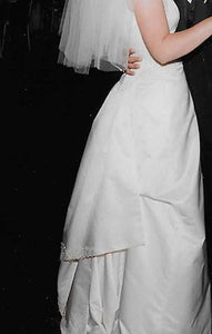 Vera Wang 'Custom Beaded' size 8 used wedding dress side view on bride