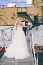 Load image into Gallery viewer, Davids Bridal &#39;Strapless Tulle&#39; - David&#39;s Bridal - Nearly Newlywed Bridal Boutique - 4
