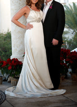 Load image into Gallery viewer, Kenneth Pool &#39;Promise&#39; size 6 used wedding dress front view on bride
