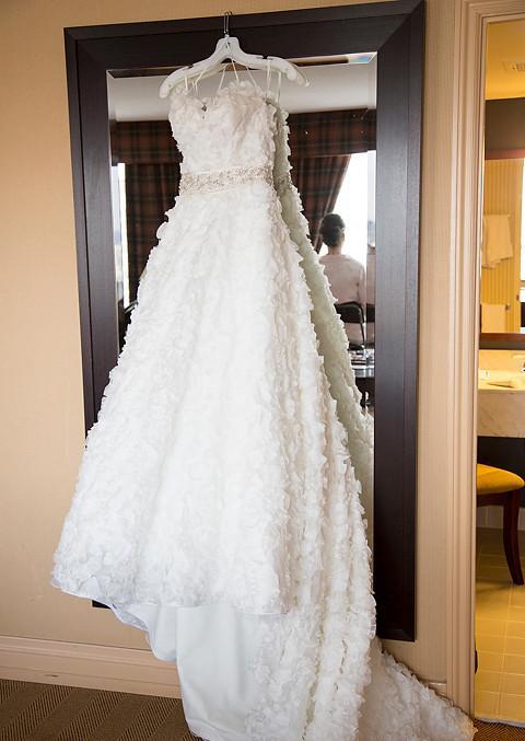 Dennis Basso 1112 White Organza Wedding Dress - Dennis Basso - Nearly Newlywed Bridal Boutique - 1