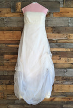 Load image into Gallery viewer, Jane Wilson &#39;Custom&#39; - Jane Wilson - Nearly Newlywed Bridal Boutique - 4
