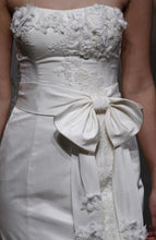 Load image into Gallery viewer, Melissa Sweet Mira Wedding Dress - Melissa Sweet - Nearly Newlywed Bridal Boutique - 2

