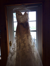 Load image into Gallery viewer, Enzoani &#39;Diana&#39; - Enzoani - Nearly Newlywed Bridal Boutique - 1
