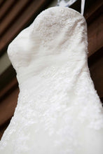 Load image into Gallery viewer, Pronovias &#39;Ocotal&#39; - Pronovias - Nearly Newlywed Bridal Boutique - 2

