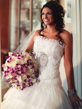 Load image into Gallery viewer, St Pucchi &#39;By Rani&#39; - St Pucchi - Nearly Newlywed Bridal Boutique - 1
