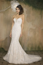 Load image into Gallery viewer, Pearl Bridal &#39;1060&#39; - pearl bridal - Nearly Newlywed Bridal Boutique - 4
