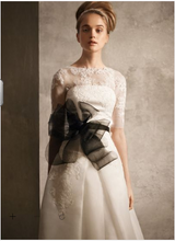 Load image into Gallery viewer, Vera Wang  &#39;Satin Faced Organza Gown&#39; - Vera Wang - Nearly Newlywed Bridal Boutique - 2
