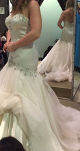 Load image into Gallery viewer, Essence of Australia &#39;D1571&#39; - essence of australia - Nearly Newlywed Bridal Boutique - 4
