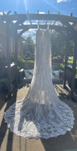Load image into Gallery viewer, Allure Bridals &#39;C581&#39; wedding dress size-18 NEW

