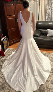 Vera Wang 'Emilie' wedding dress size-08 NEW