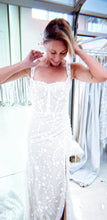 Load image into Gallery viewer, Martina Liana &#39;1684&#39; wedding dress size-02 PREOWNED
