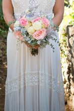 Load image into Gallery viewer, Flora Bridal
