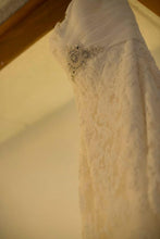 Load image into Gallery viewer, Enzoani &#39;Eva&#39; size 6 used wedding dress side view on hanger
