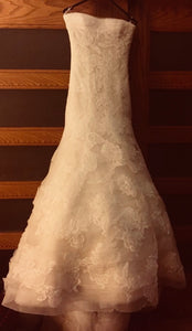 Vera Wang 'Leda' size 2 used wedding dress front view on hanger