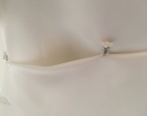 Rena Koh '0226' size 6 used wedding dress close up of fabric