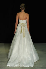Load image into Gallery viewer, Anne Barge &#39;Swan Lake&#39; - Anne Barge - Nearly Newlywed Bridal Boutique - 3
