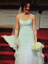 Load image into Gallery viewer, Marisa &#39;858&#39; - Marisa - Nearly Newlywed Bridal Boutique - 3
