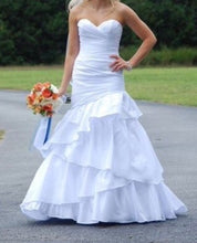 Load image into Gallery viewer, Wtoo &#39;Spring 2013&#39; - Wtoo - Nearly Newlywed Bridal Boutique - 1

