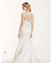 Load image into Gallery viewer, Jewel &#39;Cap Sleeve&#39; - Jewel - Nearly Newlywed Bridal Boutique - 1
